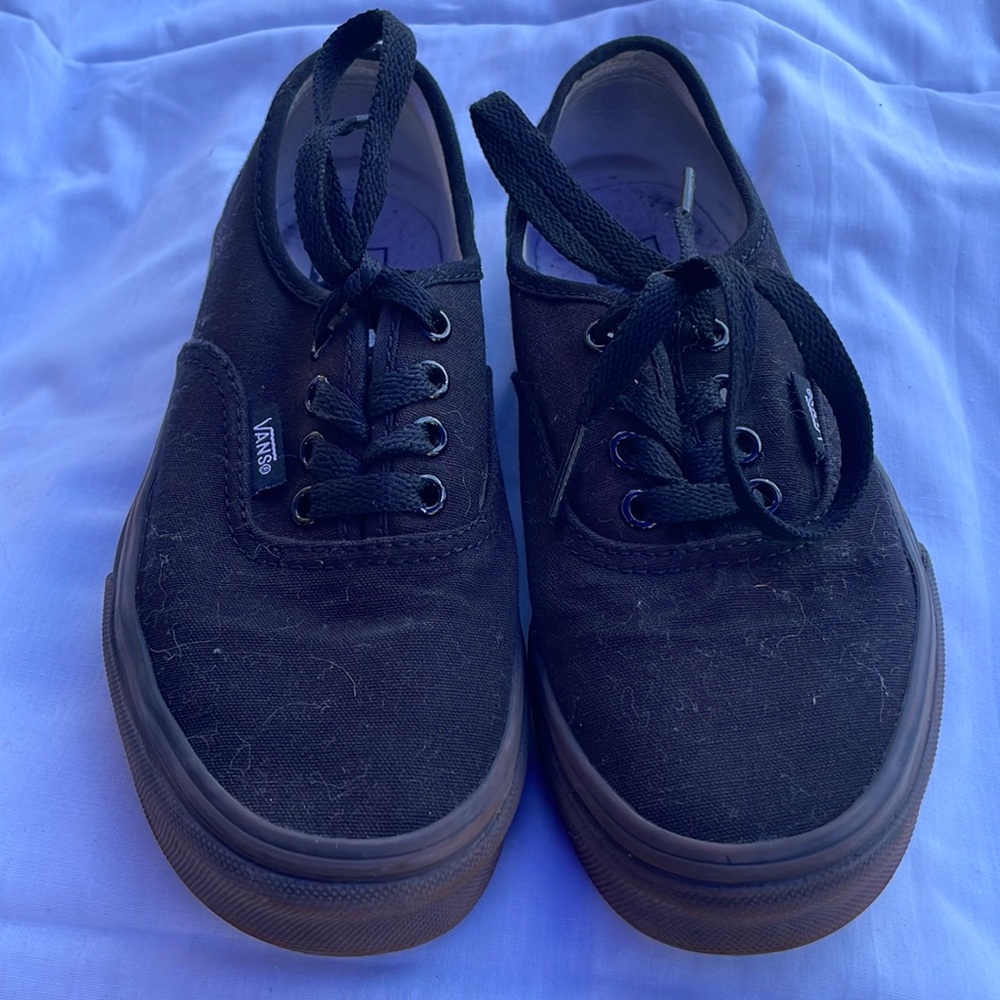Vans sneakers size 3 black color